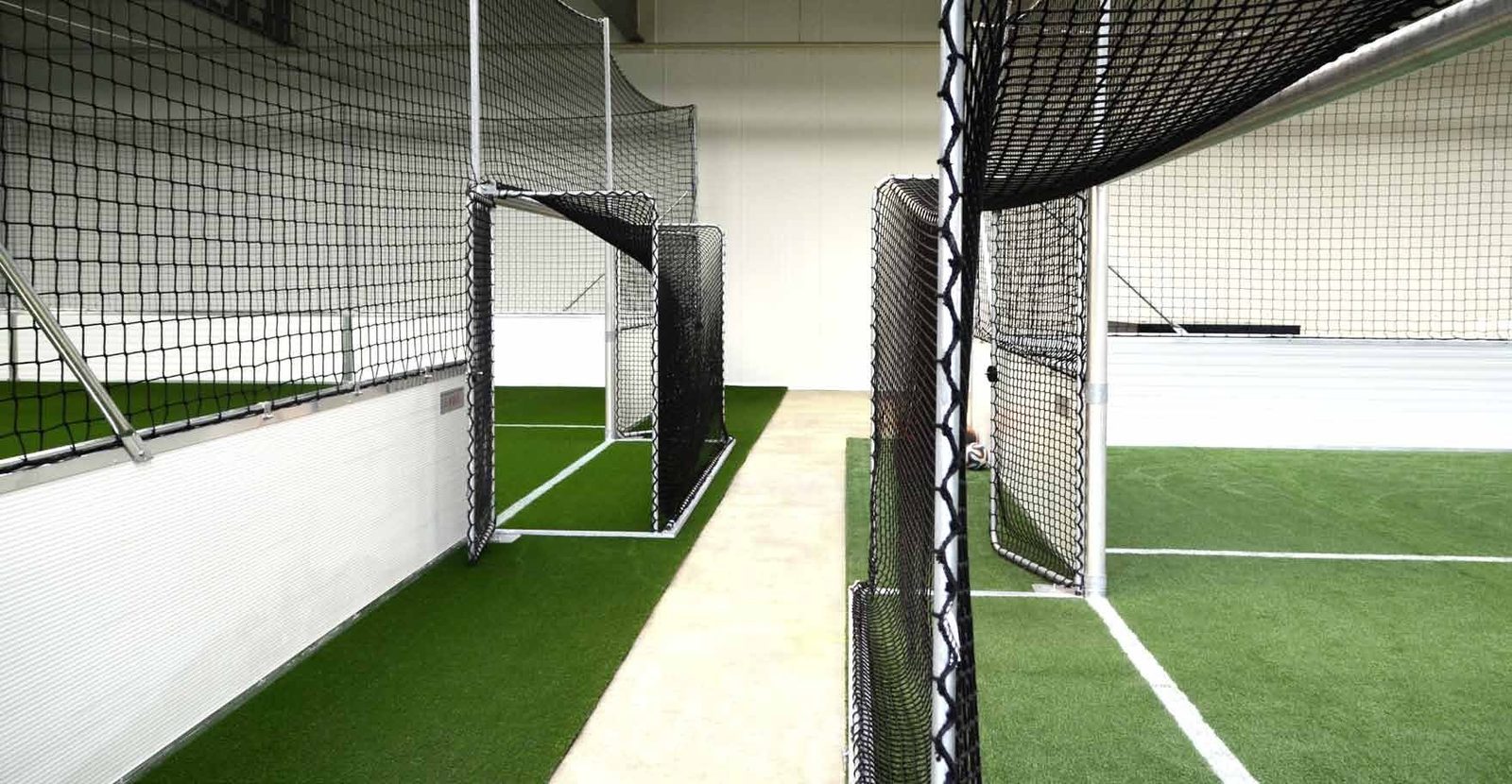 SoccerGround Indoor, 98' x 49'